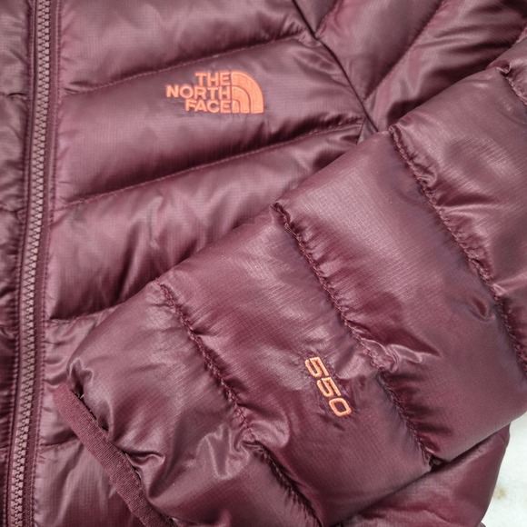 The North Face 550 Gorpcore Sport Slim Down Fill Quilted Puffer Burgundy Small - Picture 7 of 9